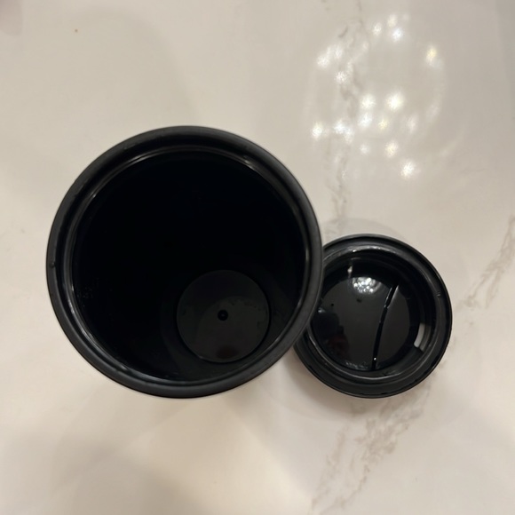 Central Perk Friends black plastic coffee cup - Picture 5 of 5